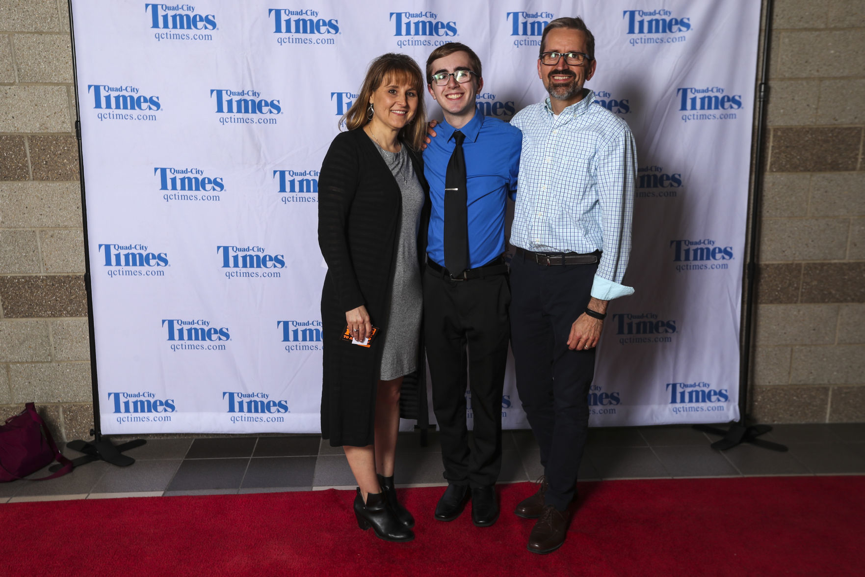 051518-salute-to-academics-red-carpet-040